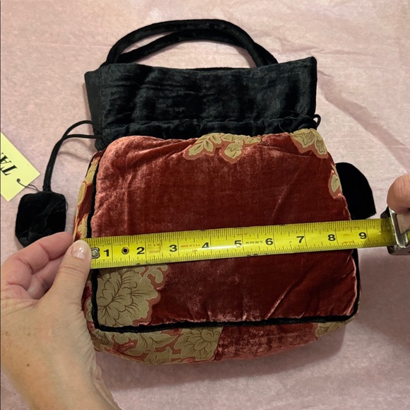 Rose pink velvet pouch - Picture 6 of 6